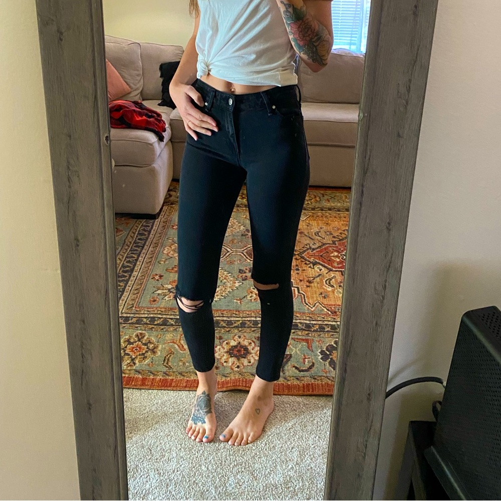 A&F black distressed skinny pant